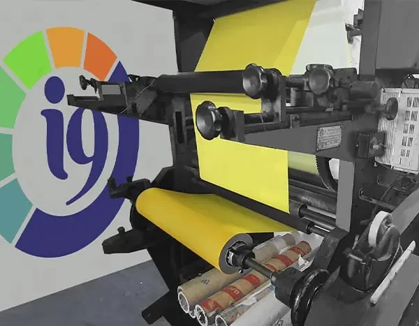 A flexografia é um tipo de impressão realizada em uma chapa em relevo feita de borracha, conhecida como cliché, e recebe este nome pois utiliza diversos materiais flexíveis para realizar as impressões.